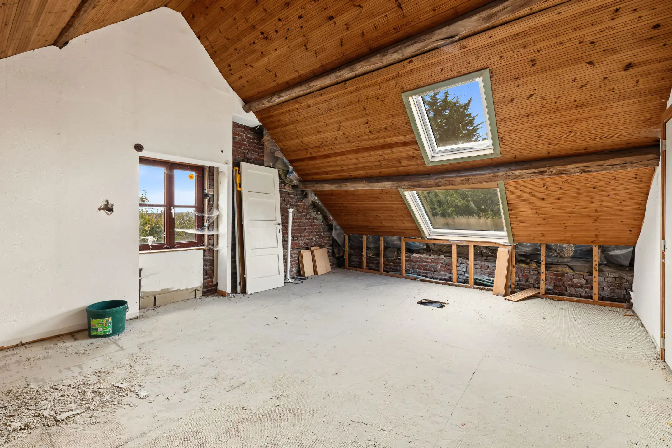 Charmant en instapklaar landhuis met prachtige tuin op 20a foto 28