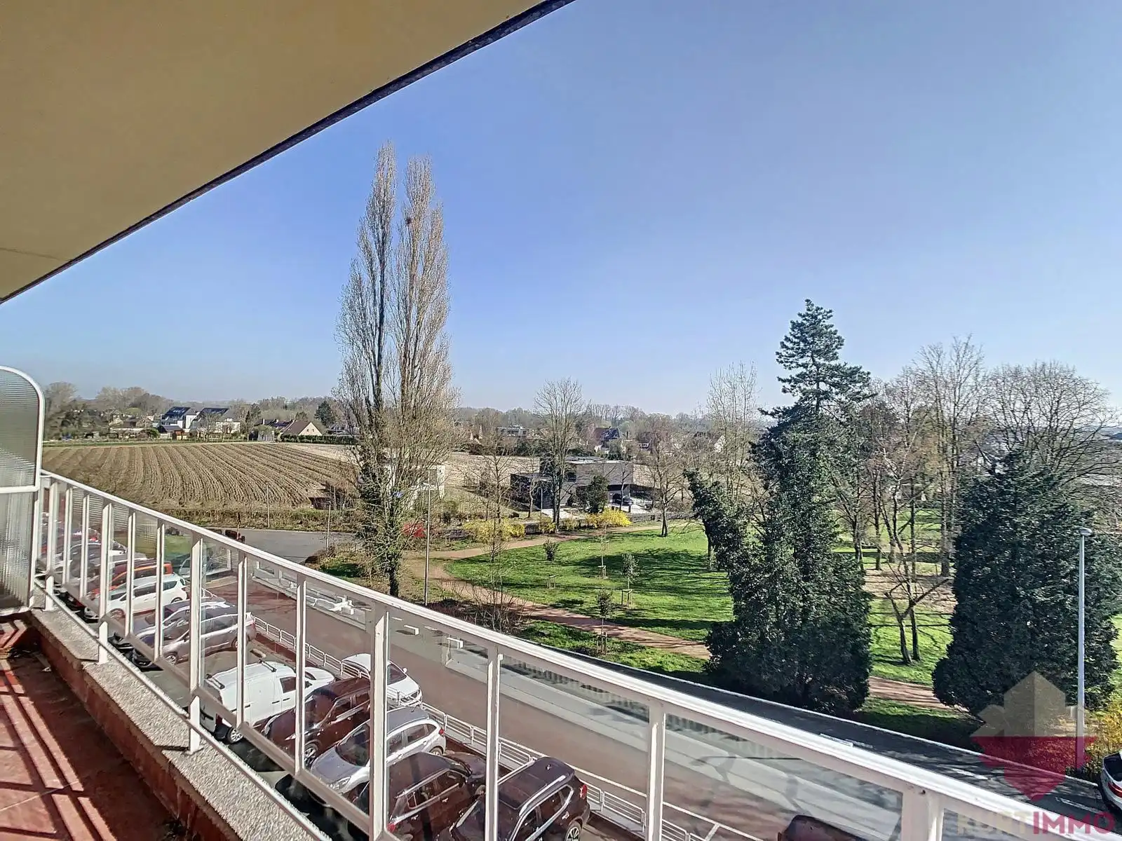 Instapklaar appartement met 1 SLPK! foto 10