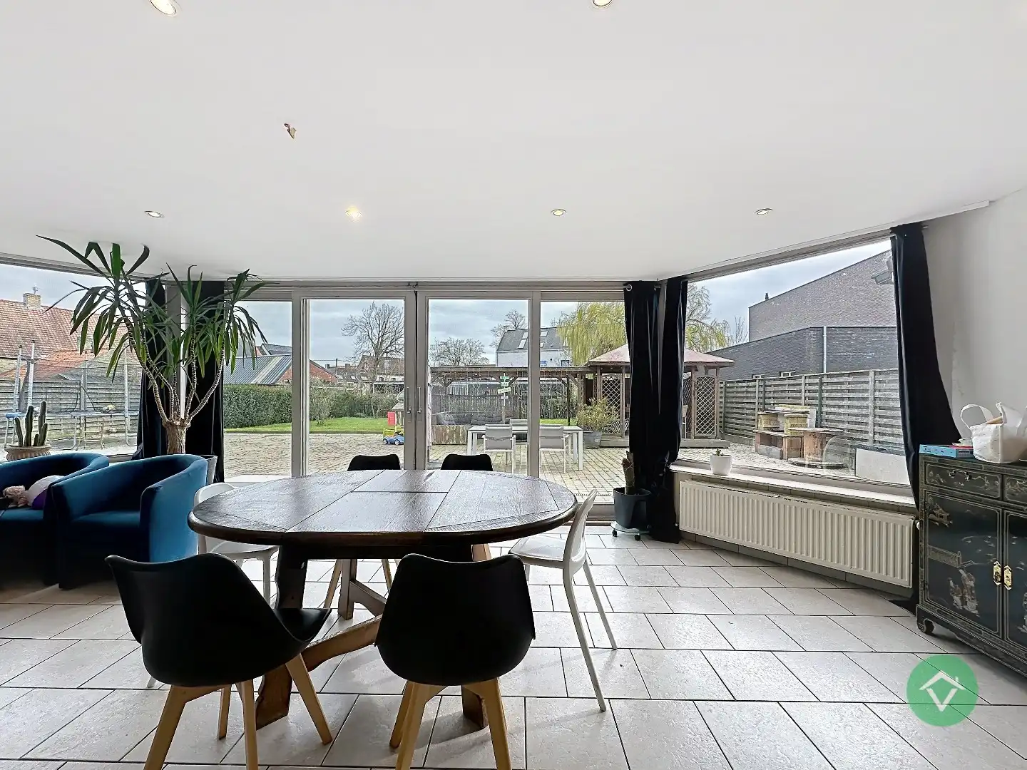 Statige gezinswoning met zonnige tuin, drie slaapkamers en topligging in Leke foto 15