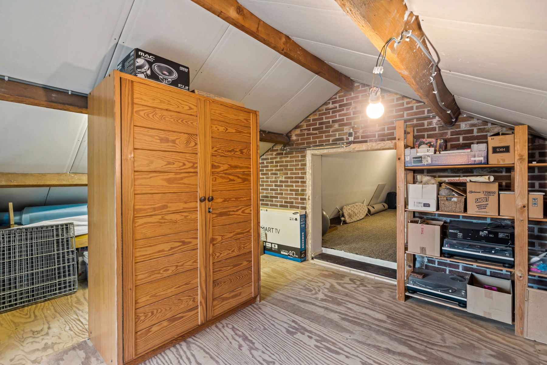 Instapklare bungalow met prachtige tuin, 4 slpks en garage foto 25