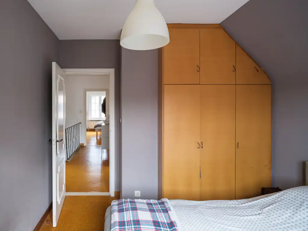 Vrijstaande woning (bew. opp 179m2) met 4 slaapkamers op perceel van 779m2 te Sint-Denijs-Westrem. foto 10