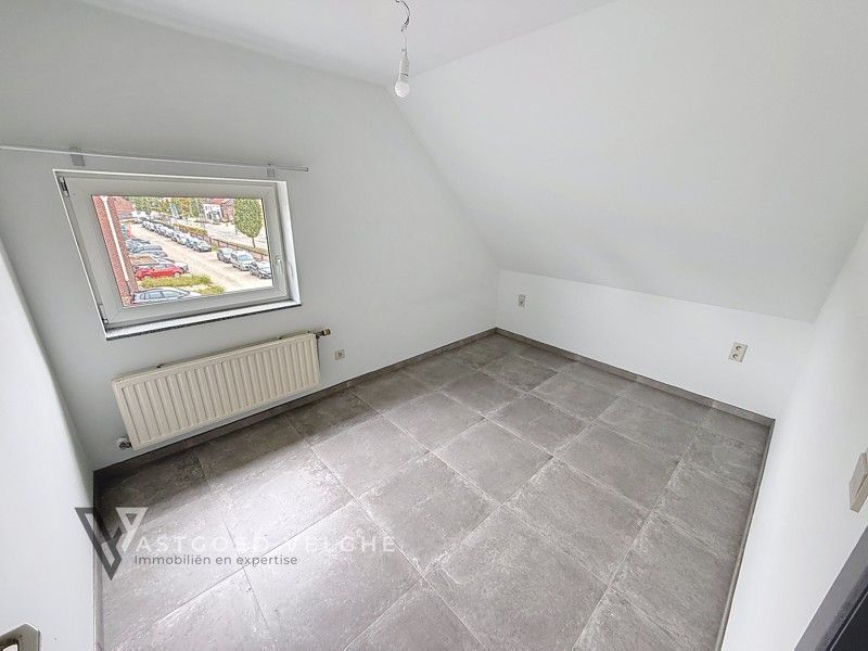 Goed gelegen duplex appartement met 3 slaapkamers, 2 terrassen en private tuin ! foto 26