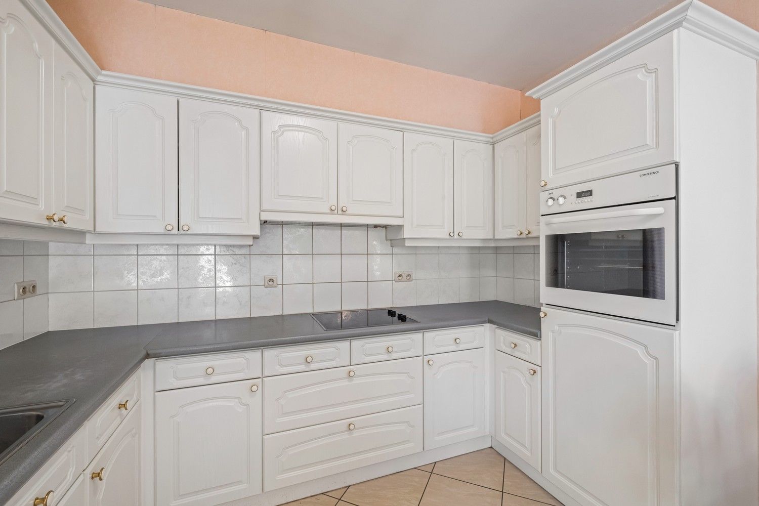 Rijwoning met potentieel, zonnige tuin, garage en uitbreidingsmogelijkheden te koop in Ruddervoorde foto 10