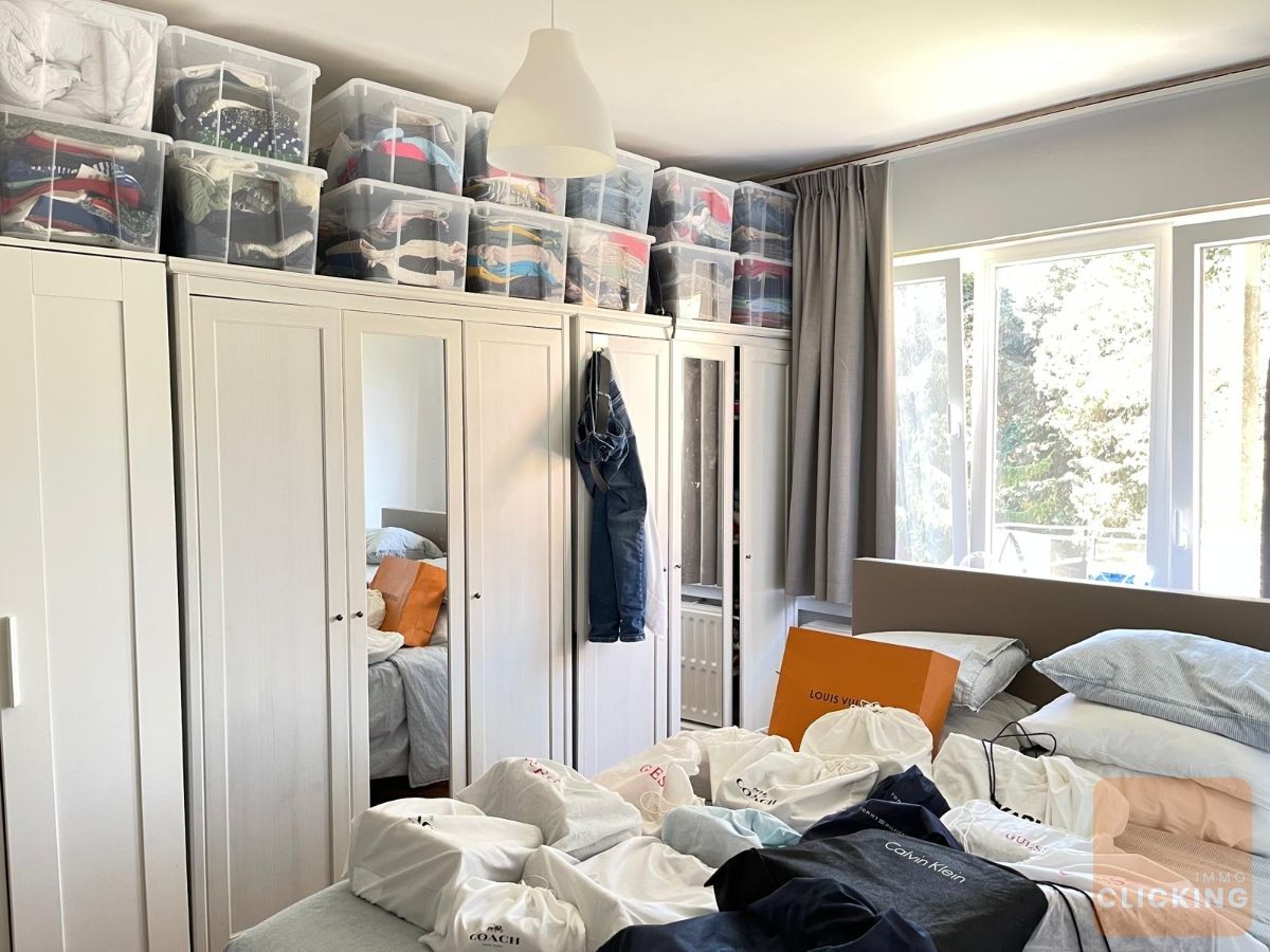 Tof 2 slaapkamer appartement met  1 parkeerplaats foto 13