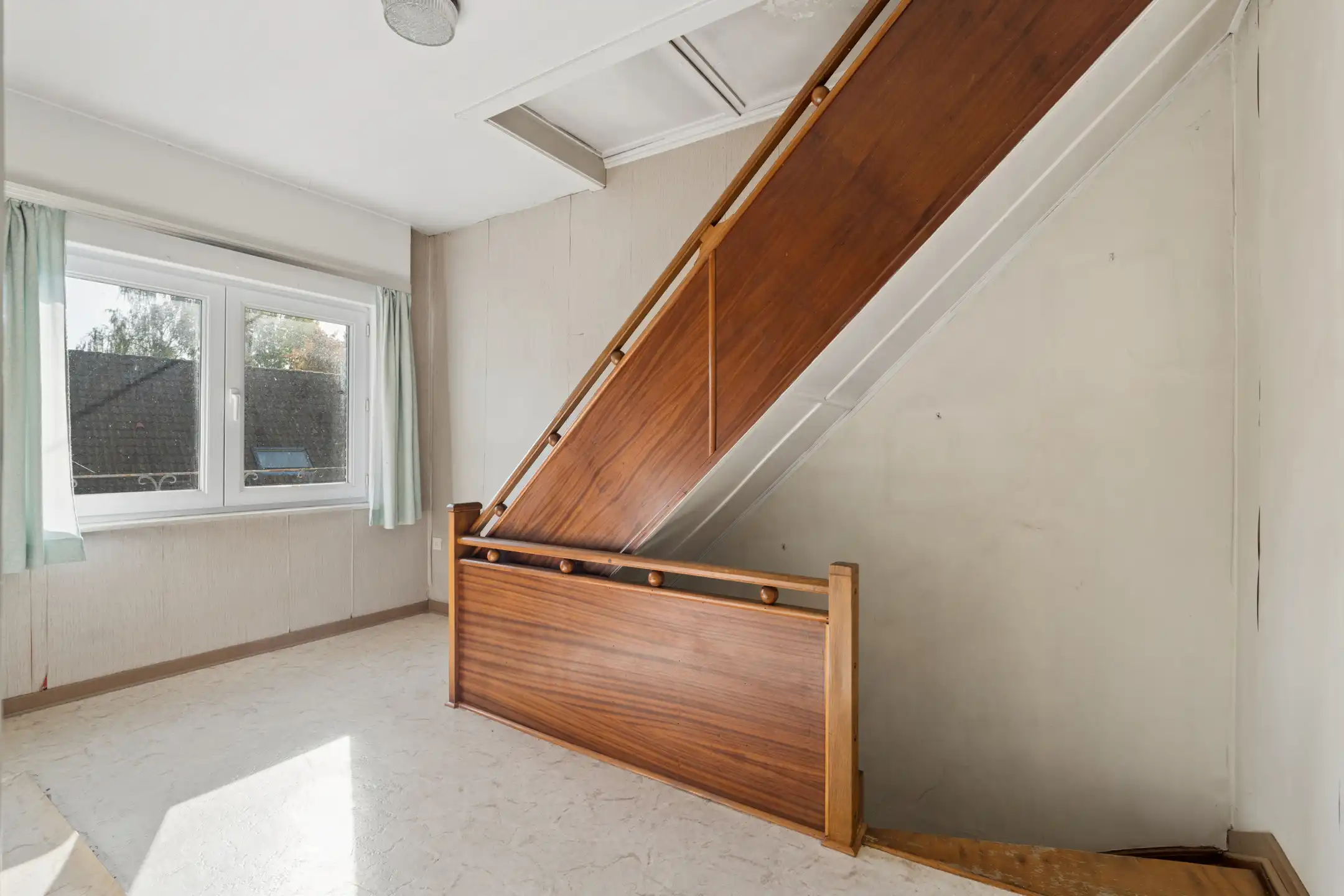   Te renoveren woning op rustige ligging  foto 12