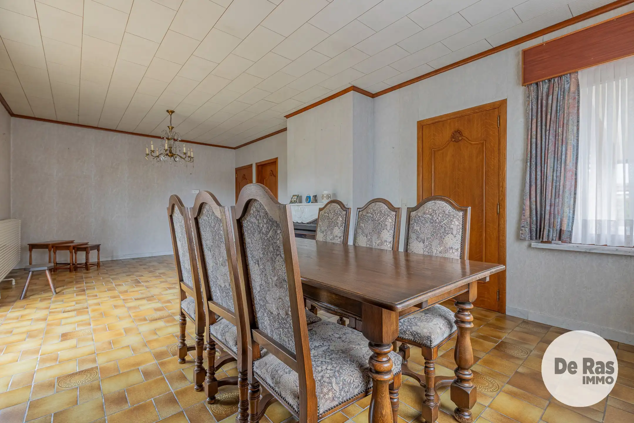 HERZELE - Bungalow in rustige woonwijk op toplocatie foto 3