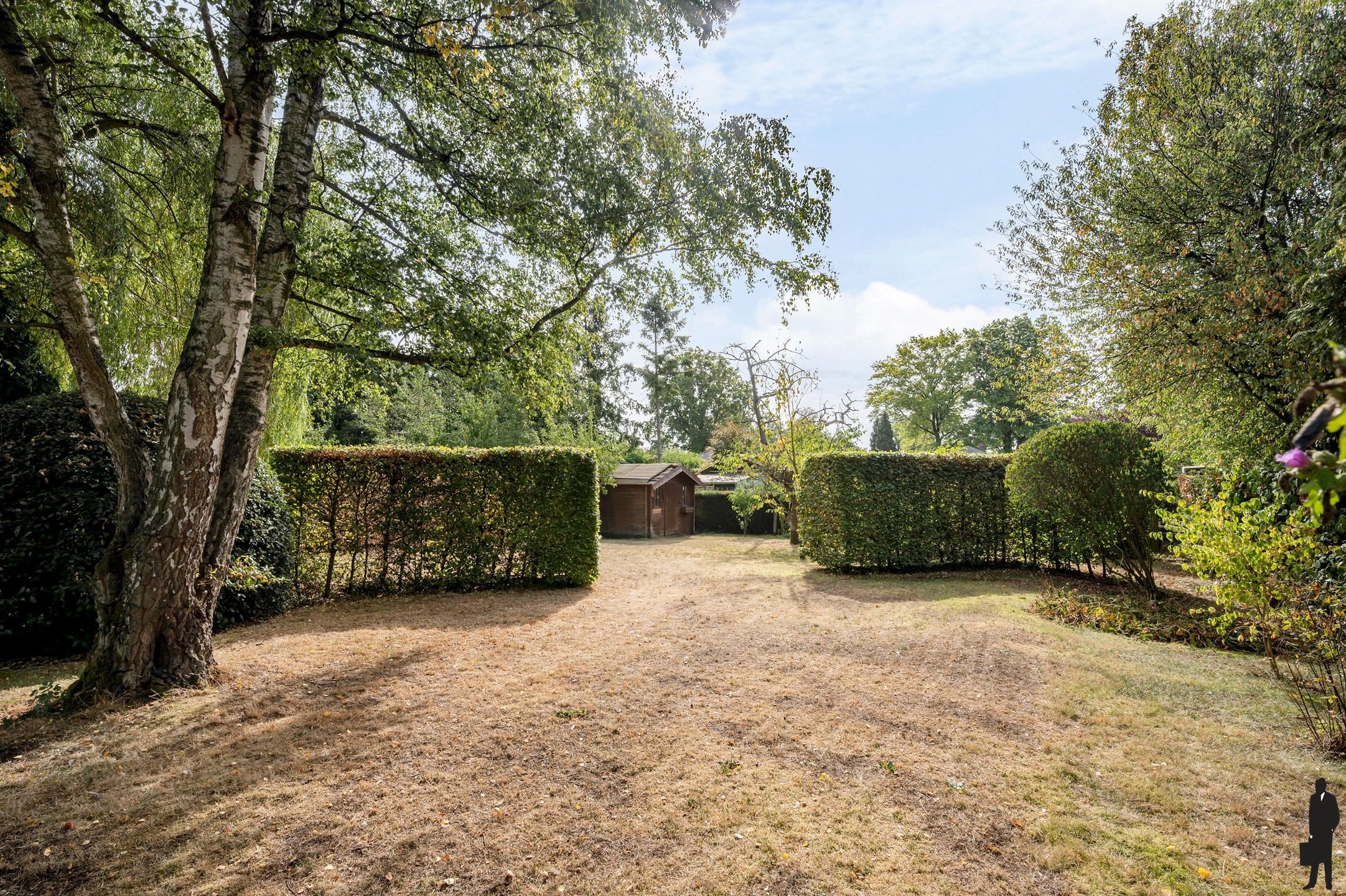 Vrijstaande gelijkvloers woning op prachtig perceel van ca. 1436 m² foto 25