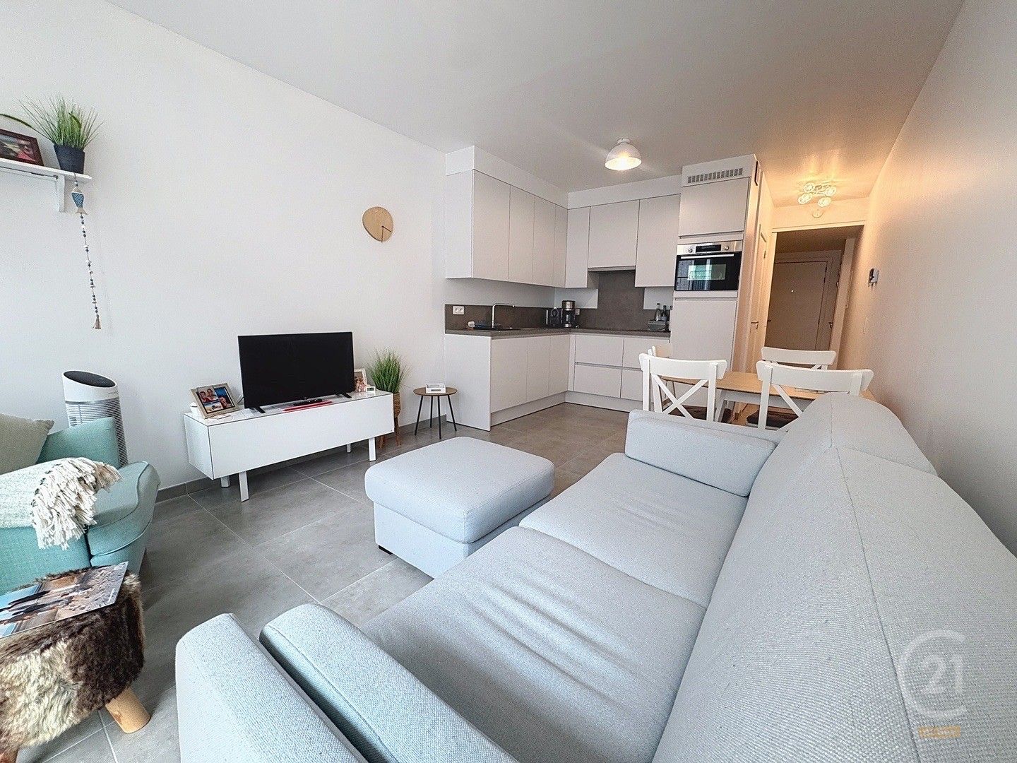 Moderne studio met aparte slaaphoek in Westende Bad foto 6
