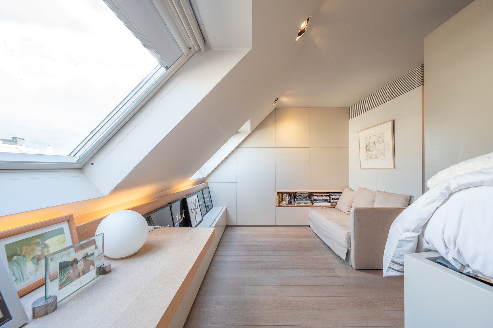 Prachtig appartement in hartje Zoute met gevelbreedte van bijna 9 m en unieke zonneterrassen vlakbij het Albertplein. foto 22