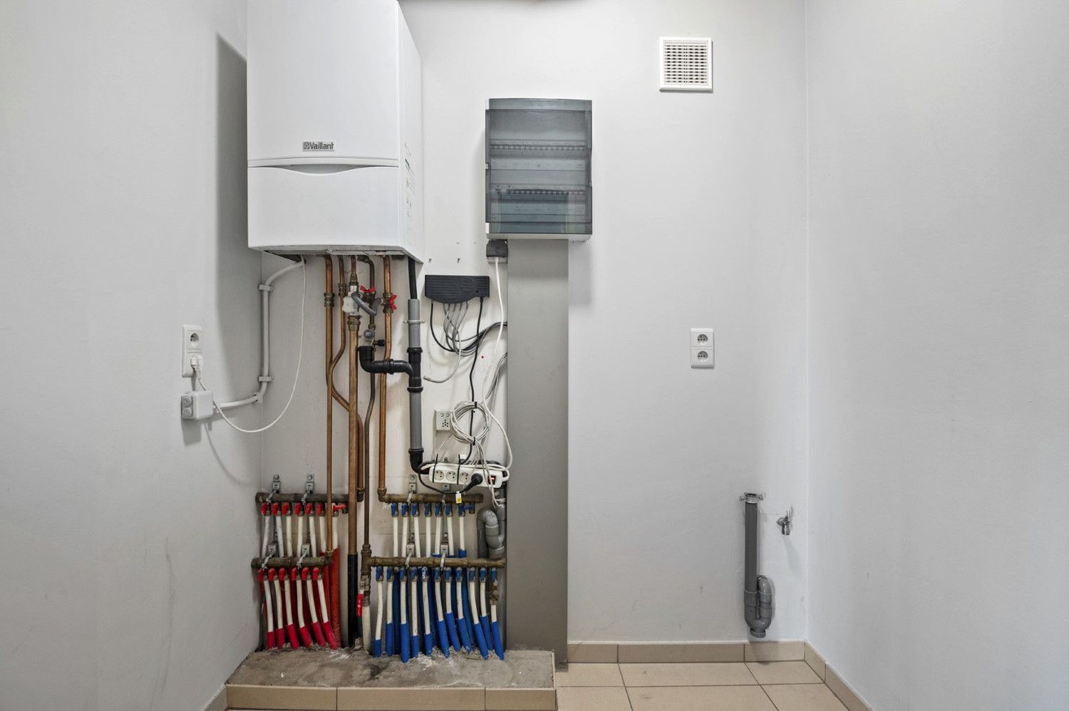 RUIM APP. IN PARKDOMEIN MET 3 SLK, 2 BADK. EN TERRAS! foto 19