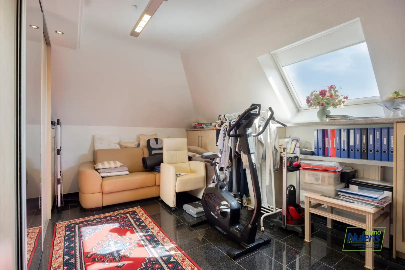 PRACHTIG APPARTEMENT van 105 M² met 2 SLAAPKAMERS,  2 TERRASSEN EN AUTOSTANDPLAATS IN HARTJE LANAKEN! foto 21