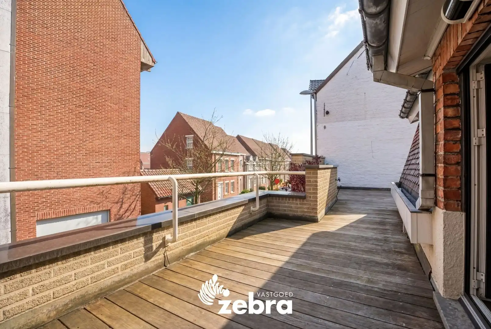 Stijlvolle, volledig gemeubelde karakterwoning in het centrum van Roeselare! foto 22