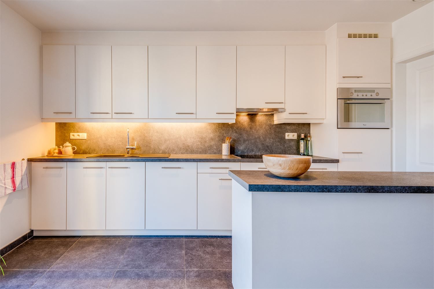 Instapklaar app. met 2 slpkrs te OLV-Waver foto 3