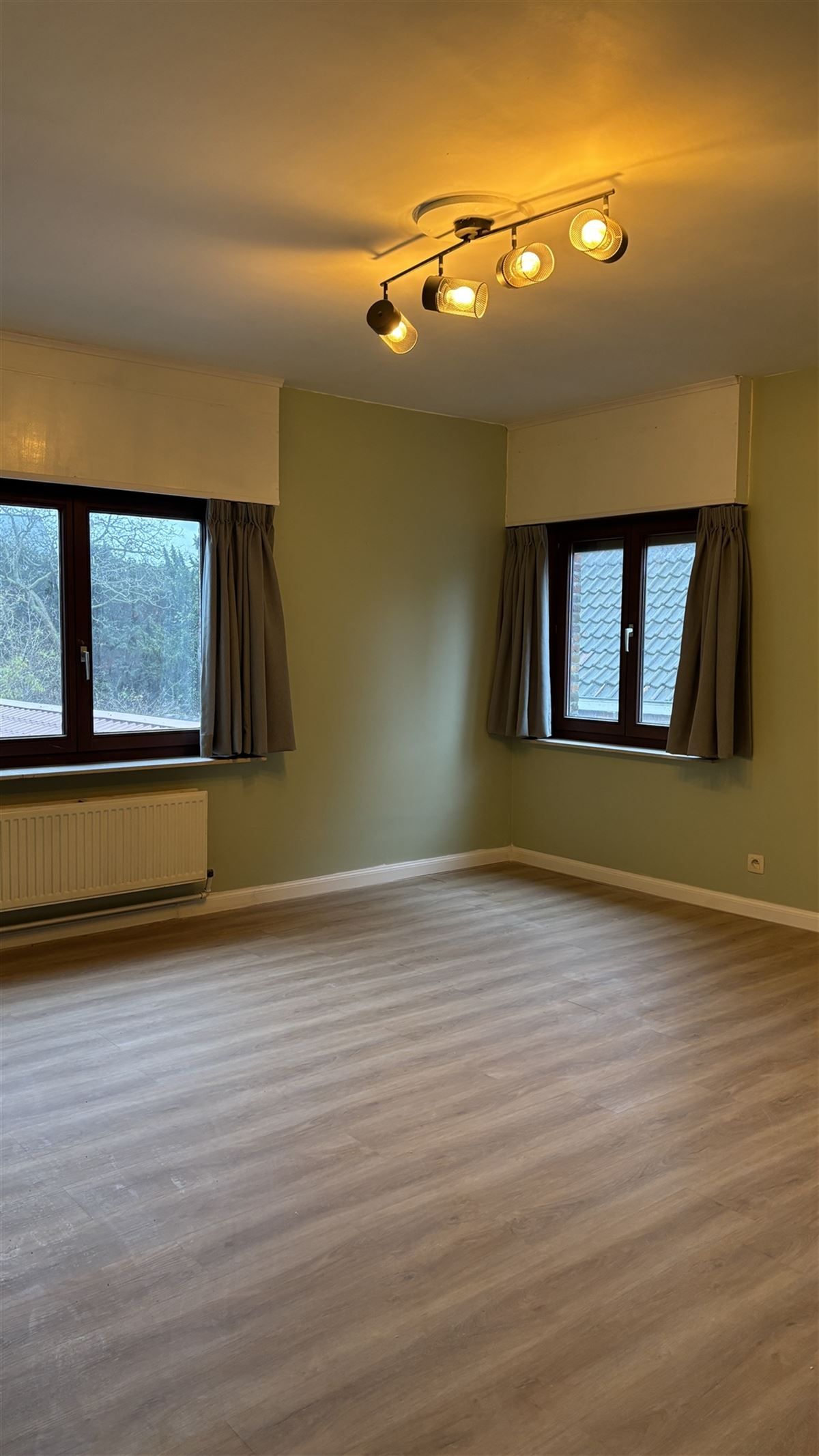 Zéér ruim gelijklvloers/duplexappartement foto 20