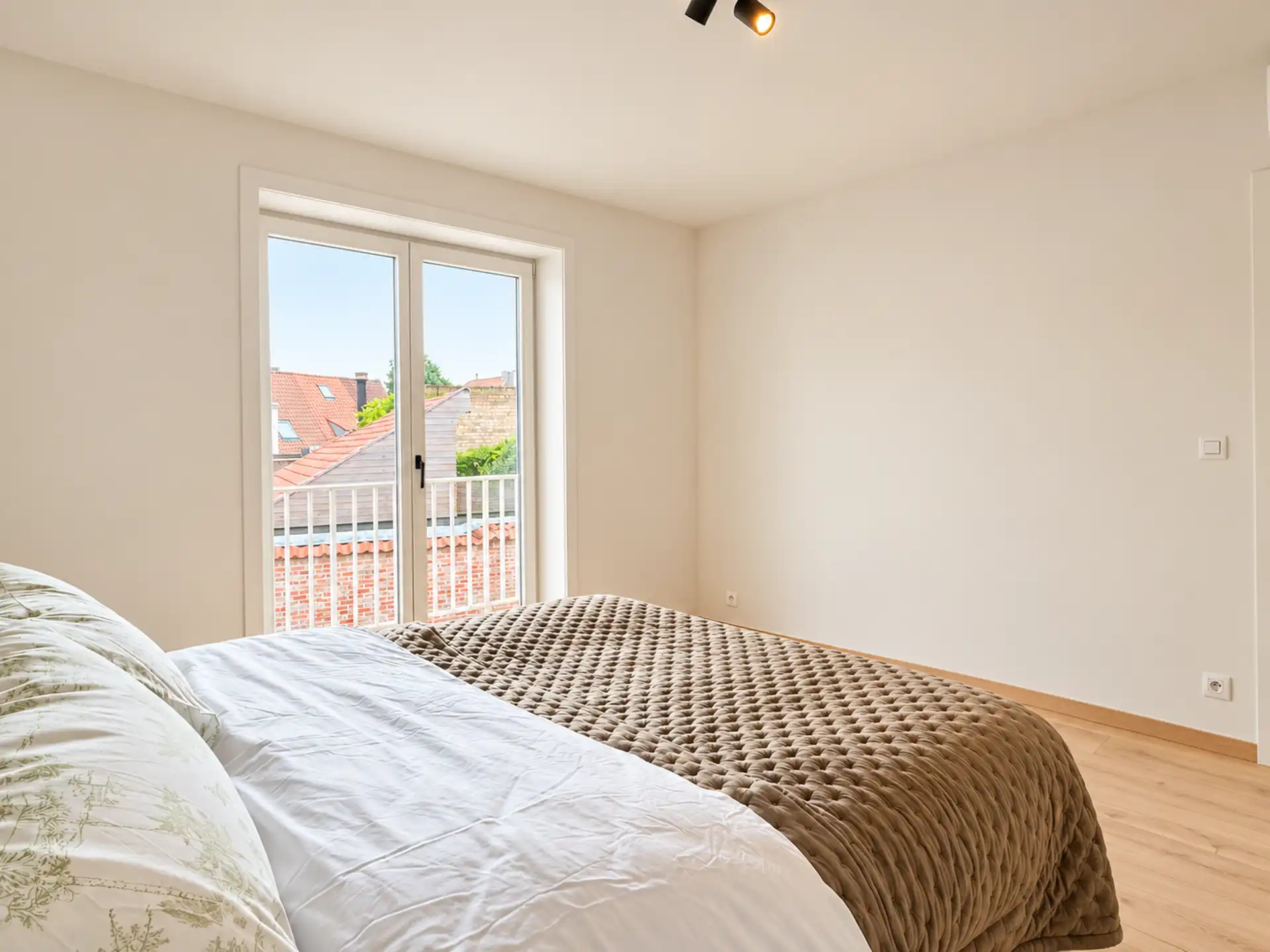 Gerenoveerd appartement met EPC A in hartje Brugge foto 15