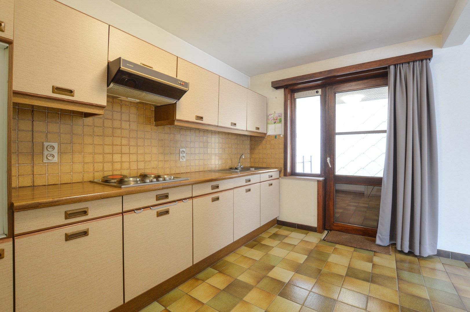 Ruim appartement gelegen in het centrum van Oudenburg foto 8