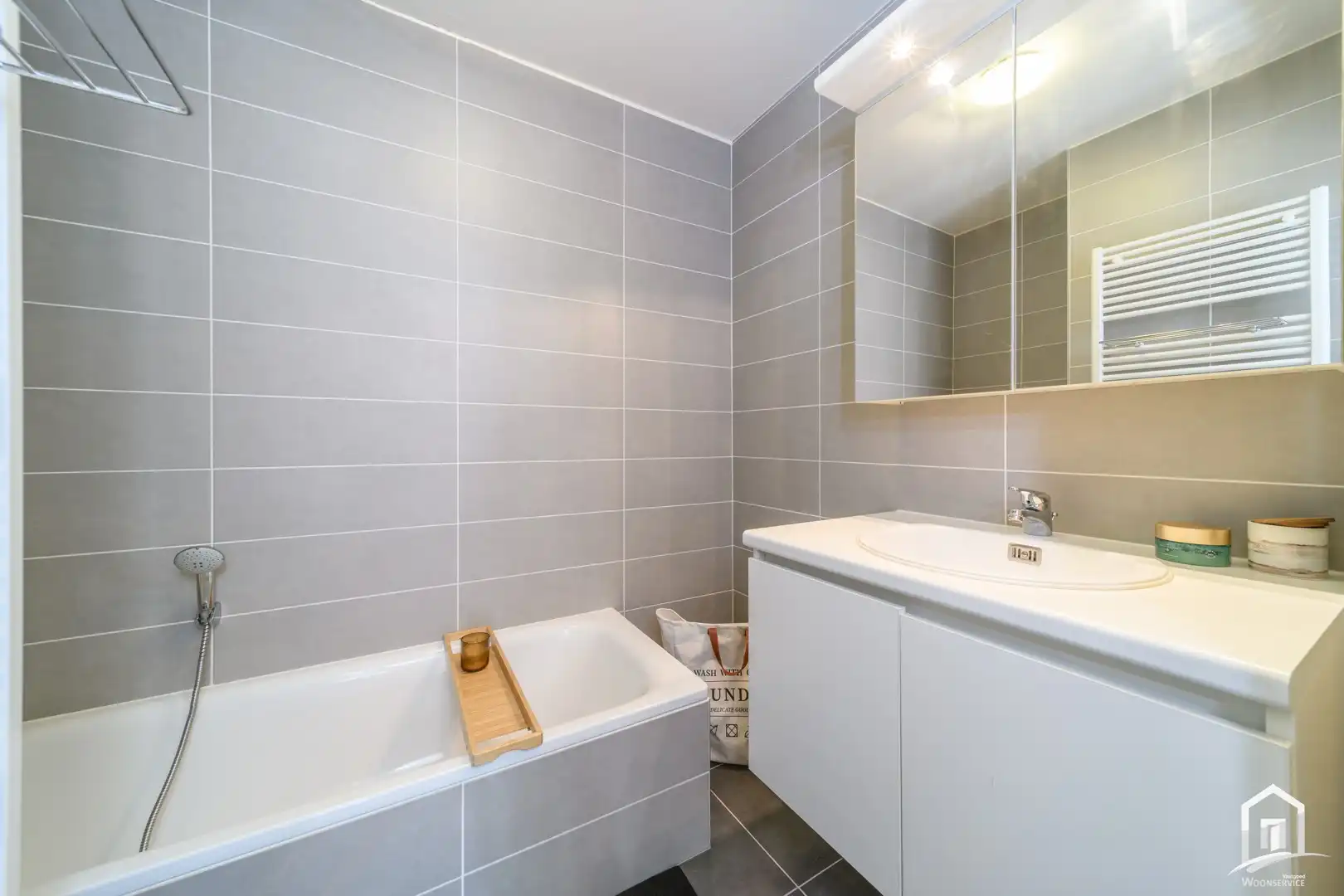Lichtrijk appartement vlakbij de zeedijk van Knokke-Heist foto 13