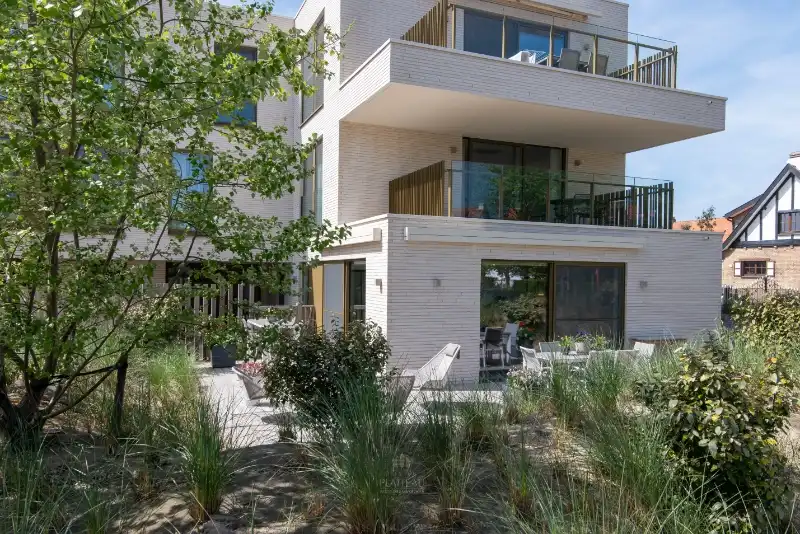Instapklaar recent luxe-appartement met 2 slpk en grote terrassen. foto 25