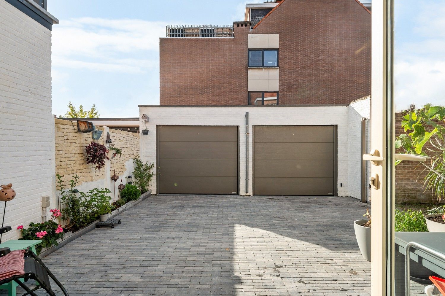 Ruime woning met 5 slaapkamers en tuin te Schoten! foto 10