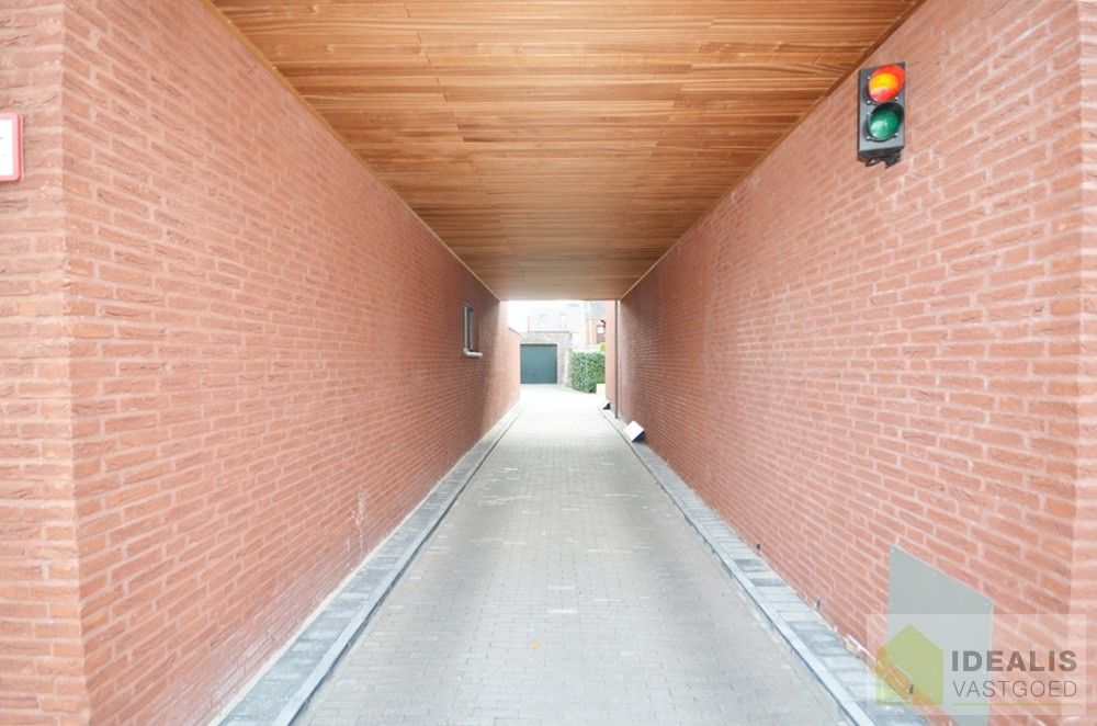 Ruim en aangenaam appartement pal in het centrum van Neerpelt! foto 19