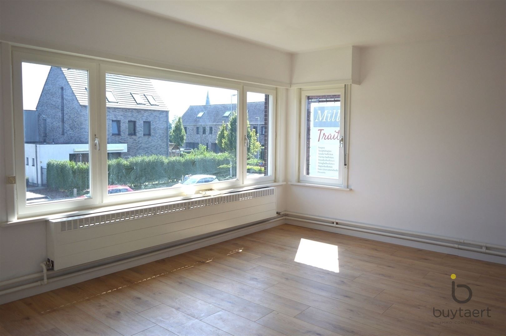 Gerenoveerde woning met tuin te Nieuwmoer! foto 5