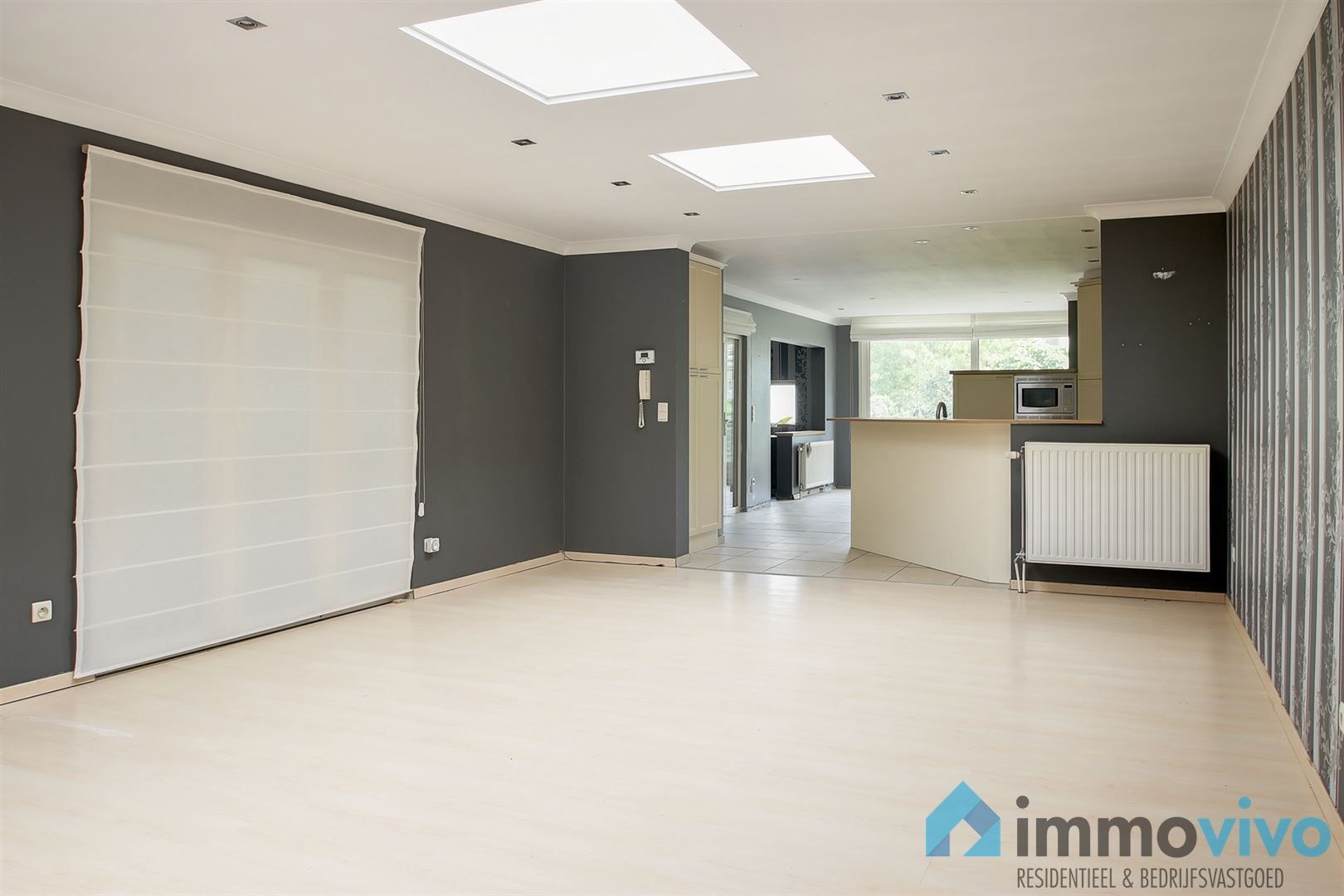 Appartement met binnenplaats en kantoor of tweede appartement met tuin. foto 9
