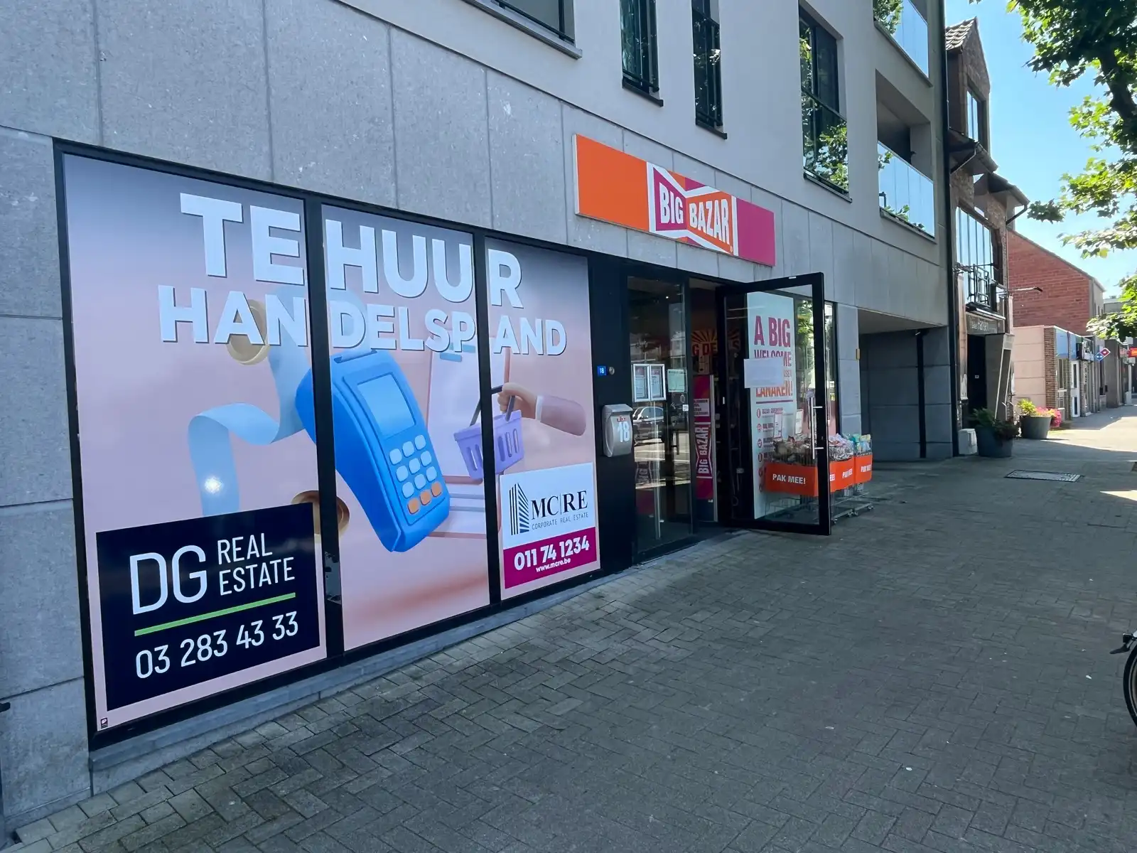 Handelsgelijkvloers te huur – Centrum Lanaken foto 5