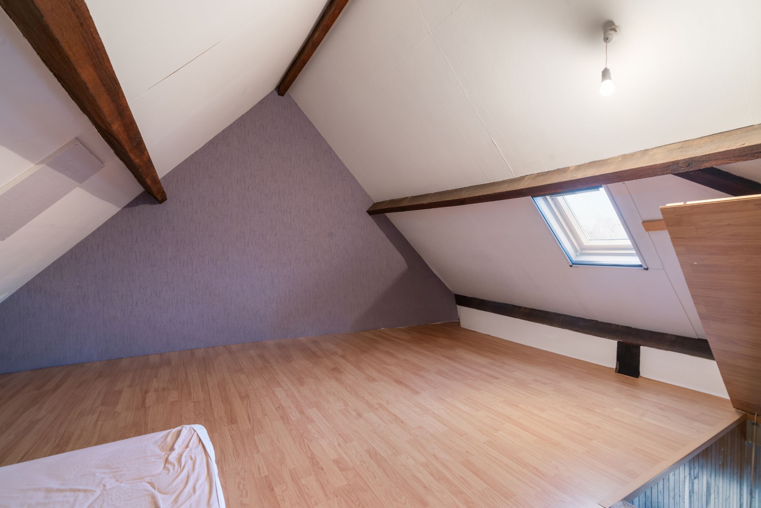 Ruime woning met potentieel in het centrum van Deerlijk foto 10