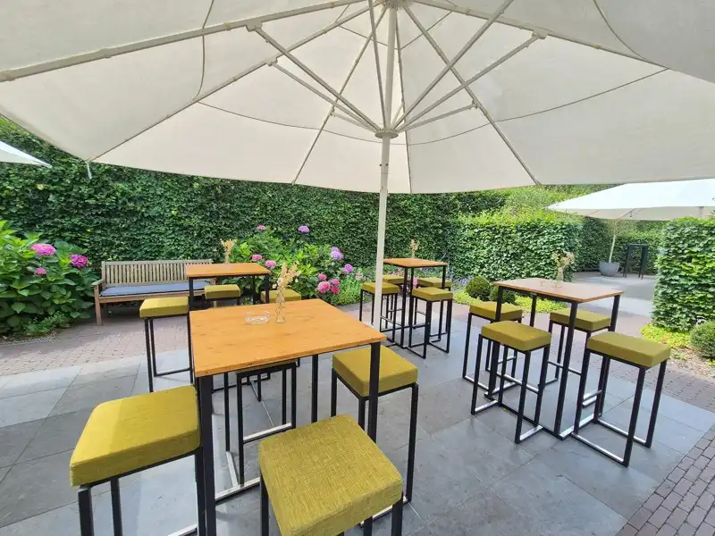 FEESTZAAL & RESTAURANT MET GERENOVEERDE WONING TE KOOP IN GENT foto 8