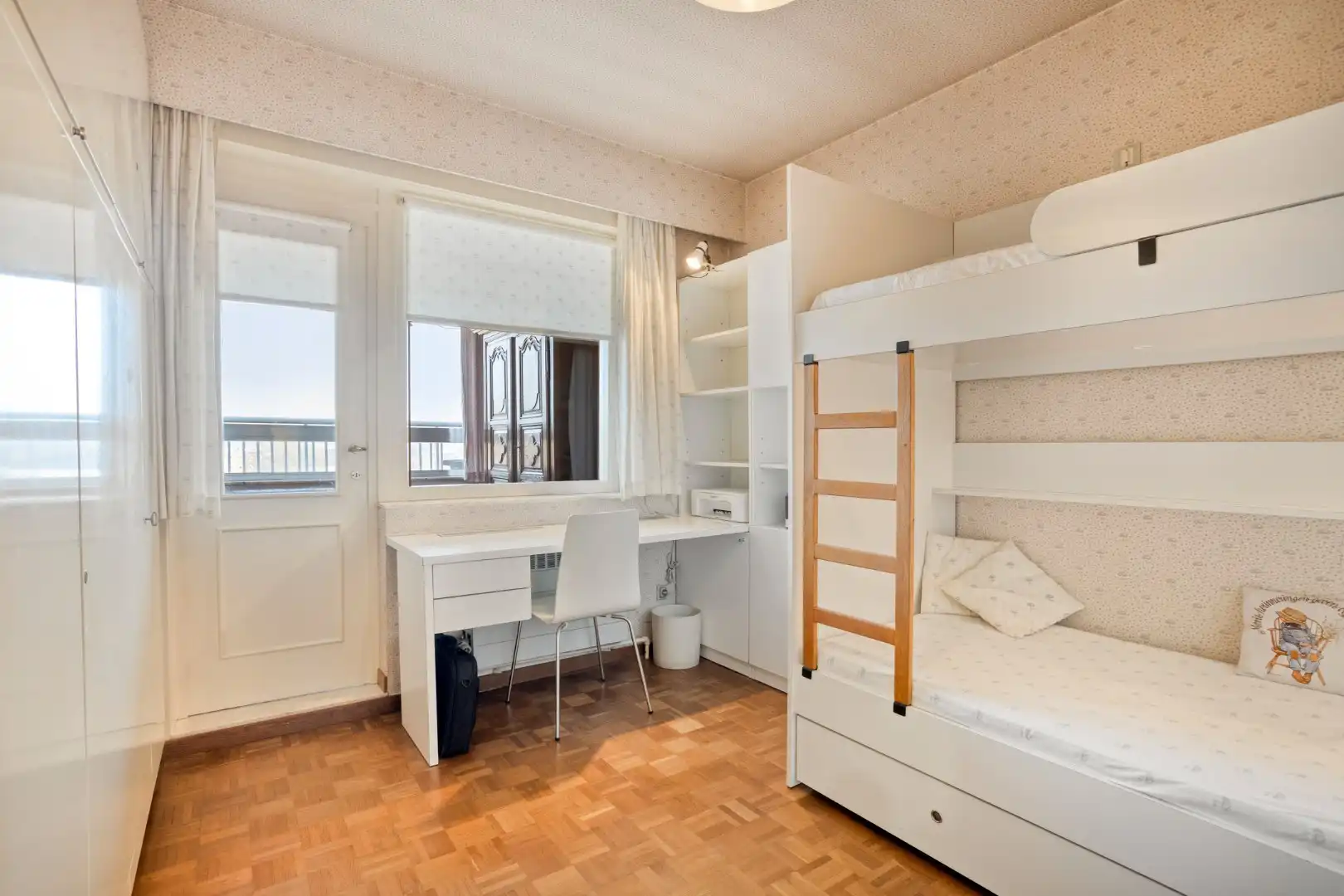 Ruim penthouse / dakappartement met 2 prachtige terrassen + zicht over Tongeren foto 22