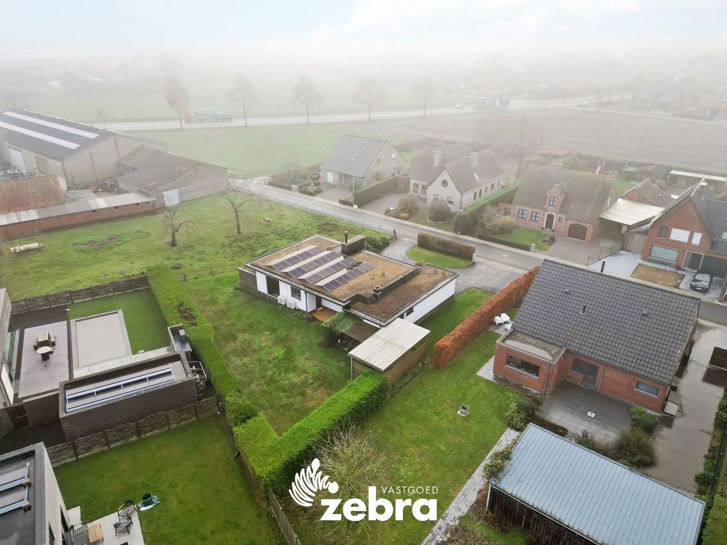 Vrijstaande bungalow op + 1.000 m² met rustige ligging foto 34