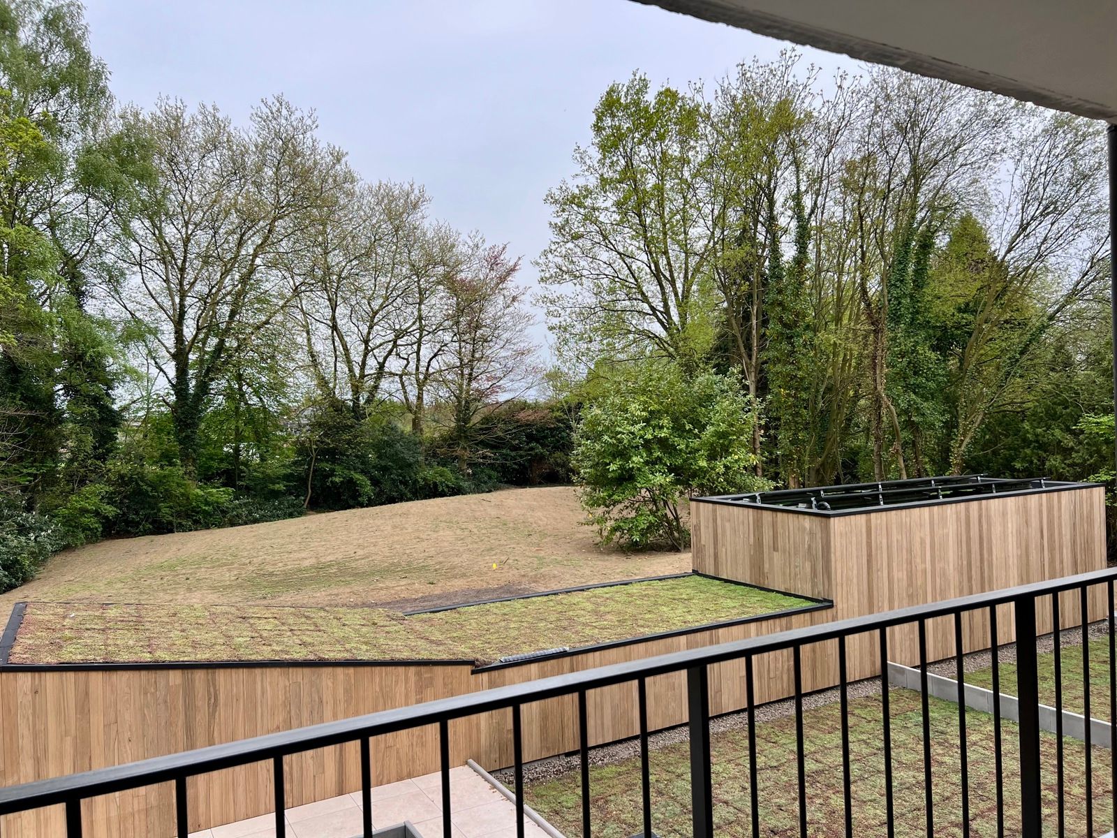 Luxueus app (131m²) met 2 slpk + bureau, terras en parking foto 5