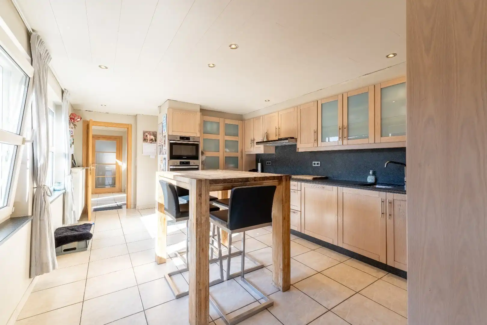 🏡 Te koop in Houthulst – Ruime open bebouwing op 600 m² met grote garage foto 4