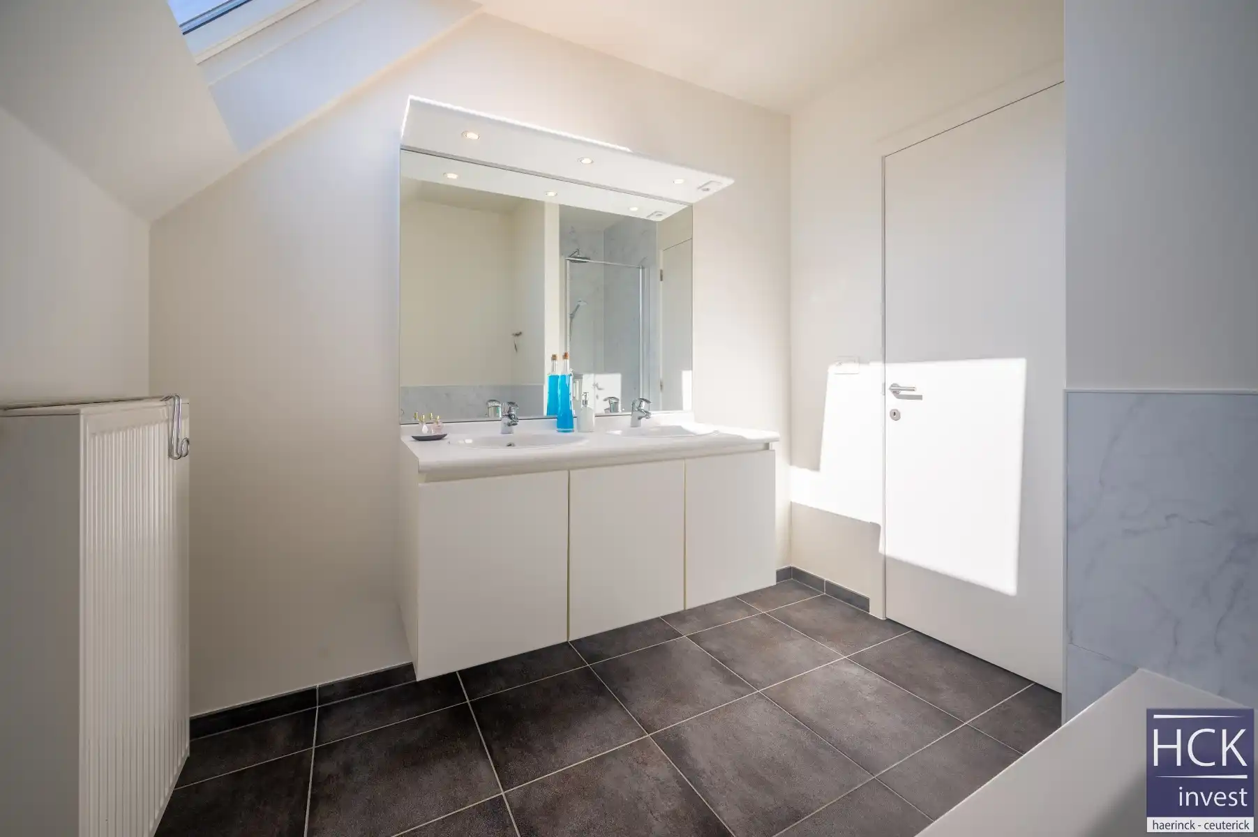 KRUISHOUTEM - Prachtige, instapklare en energiezuinig woning met 3 SLPK foto 21