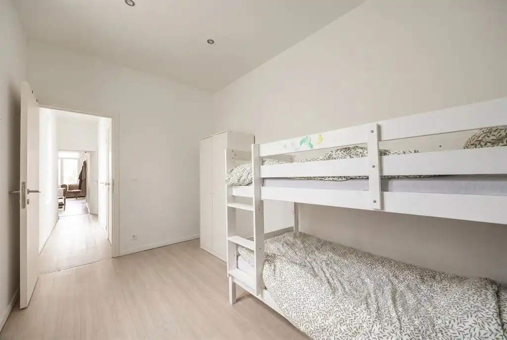 Lichtrijk appartement op het bovenste verdiep foto 10