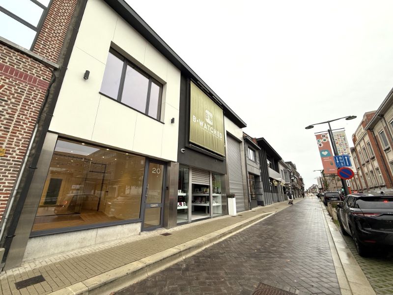 Handelspand of kantoor op toplocatie in de winkelstraat van Temse foto 16