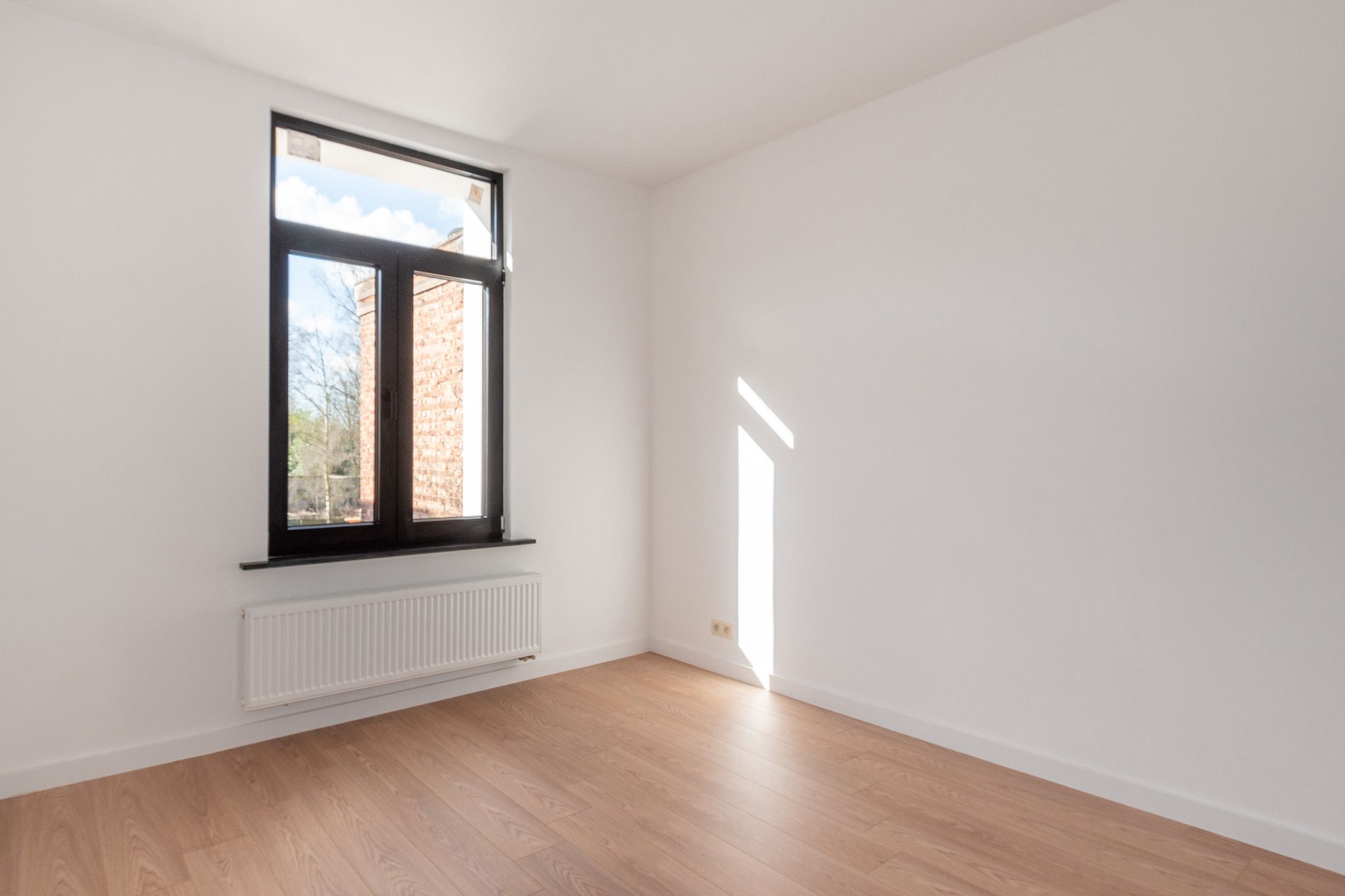 Volledig vernieuwde woning met 2 ruime slaapkamers! foto 14