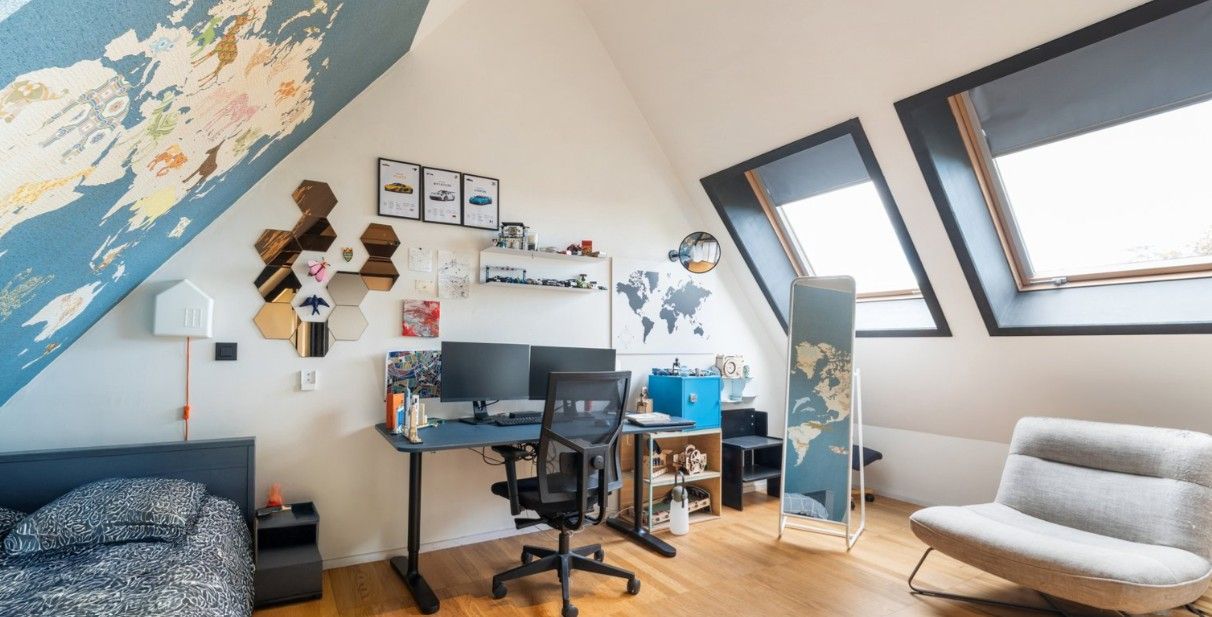 UNIEKE HIGH-END TOTAAL GERENOVEERDE WONING HARTJE HERZELE foto 26