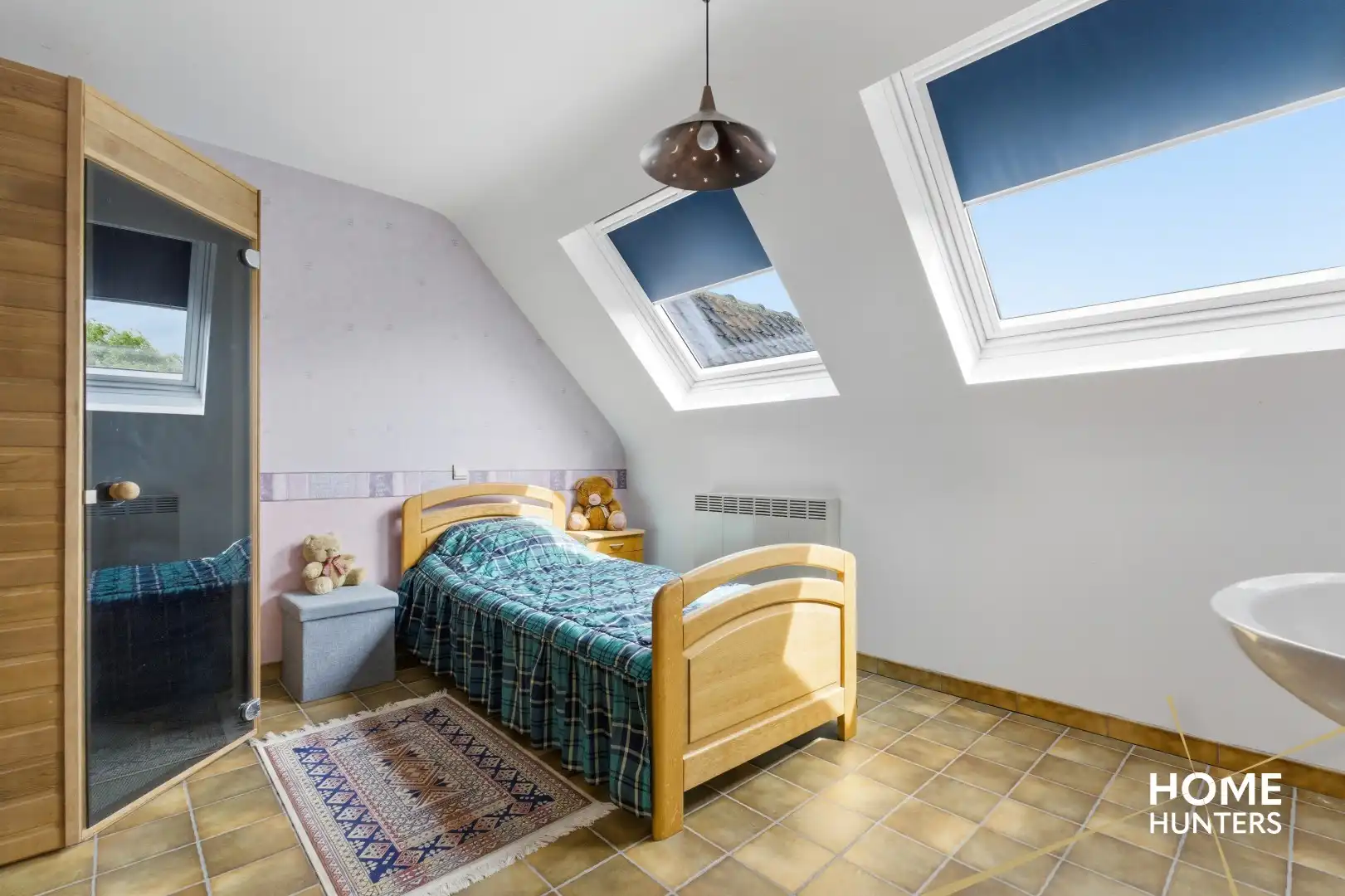 Instapklare villa met 5 slaapkamers, een ruime garage en een prachtige tuin te Dikkebus foto 23