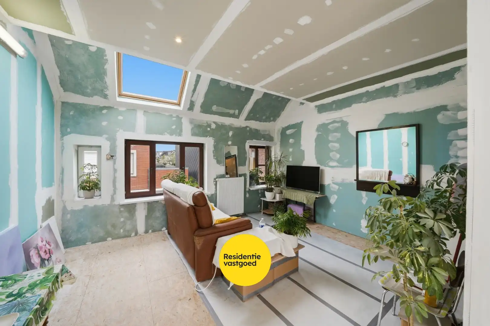 Verder af te werken woning in centrum Oudenburg foto 12