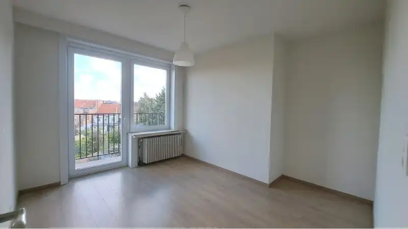 Ruim 2-slaapkamerappartement met TERRAS te huur in Brugge foto 9