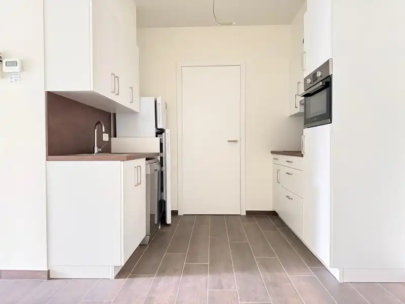 SERVICEFLAT MET GEZELLIG TERRAS foto 4