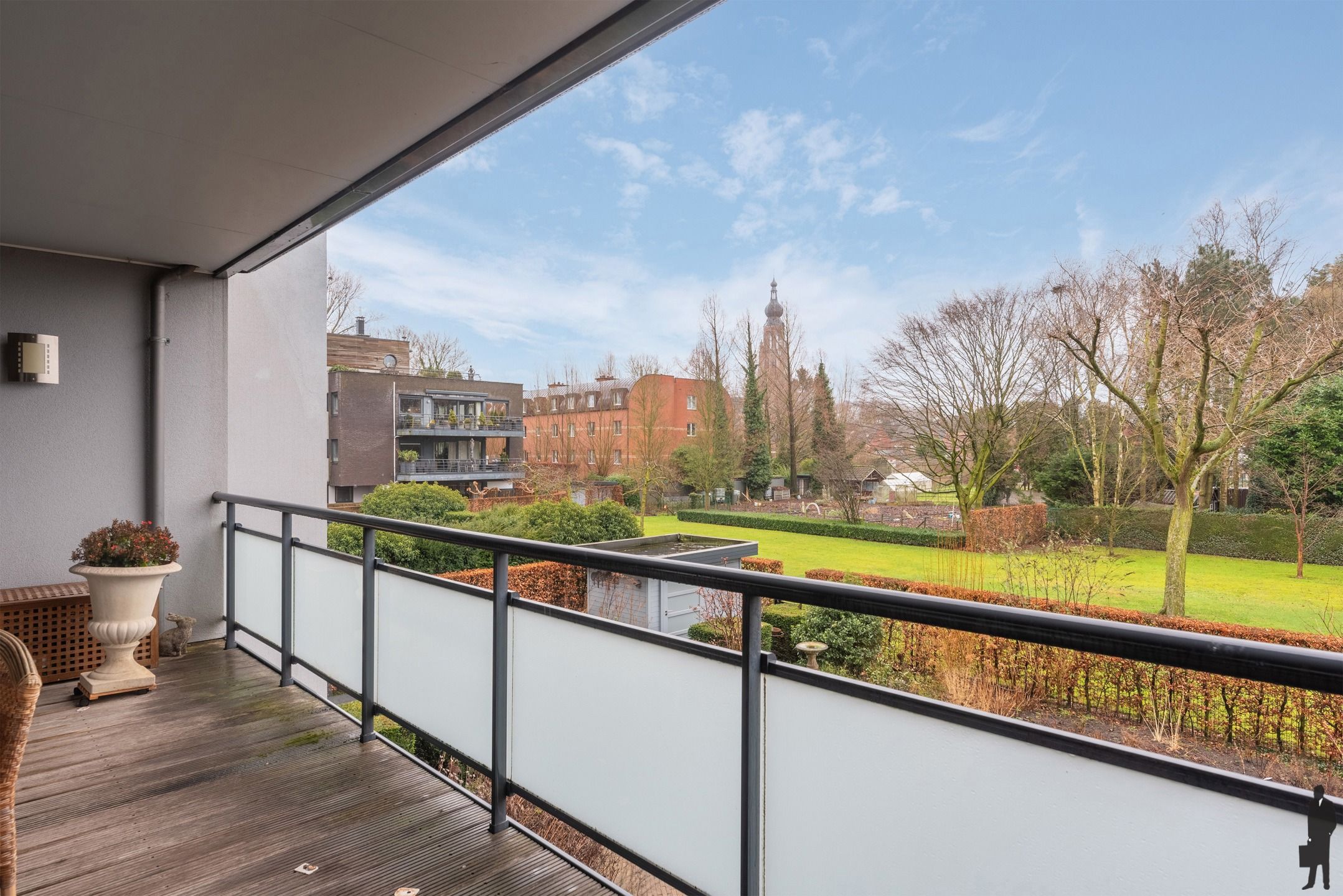 Ontdek dit uitzonderlijk ruime en goed gelegen appartement in het hart van Hoogstraten. Met een royale woonruimte van maar liefst 80 m² foto 32