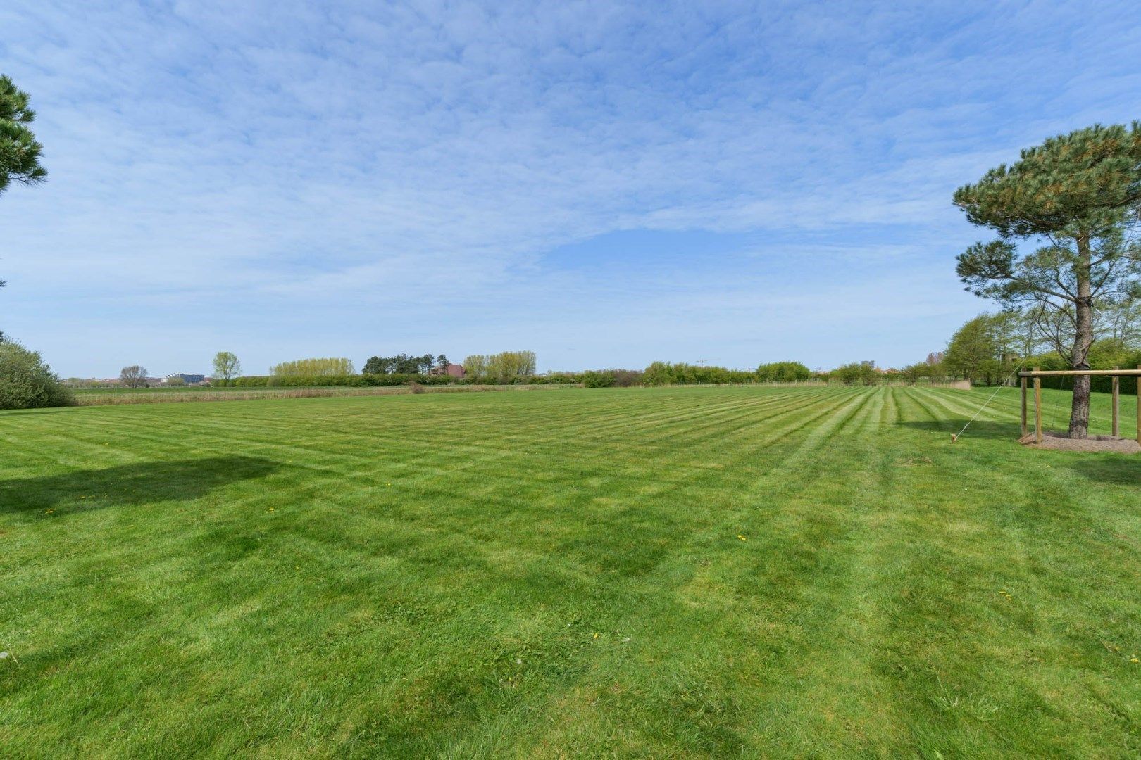 Landgoed met zwembad op meer dan 1 hectare aan de toekomstige golf van Knokke. foto 23