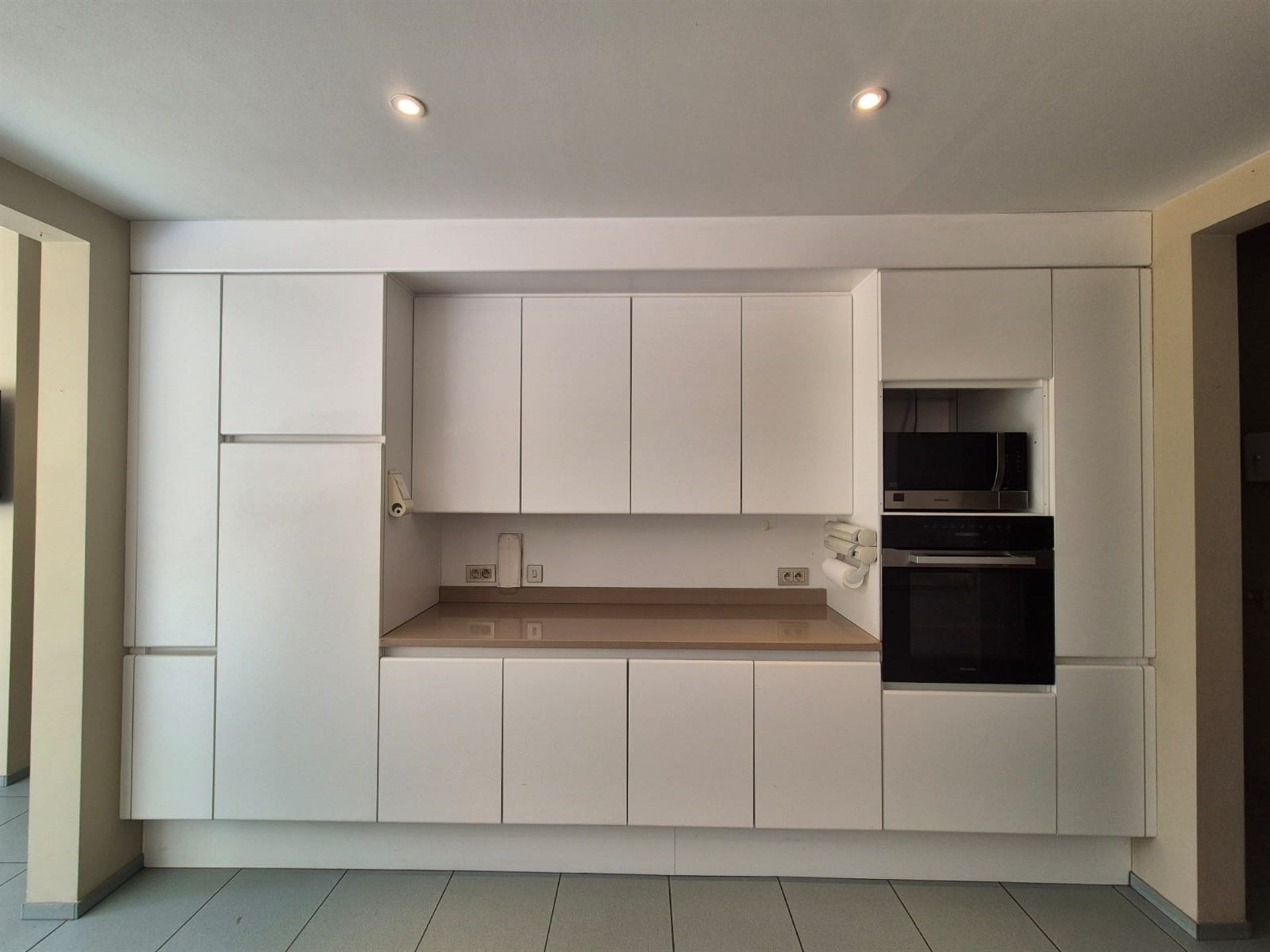 Gunstig gelegen ruime villa in groene omgeving.  foto 10