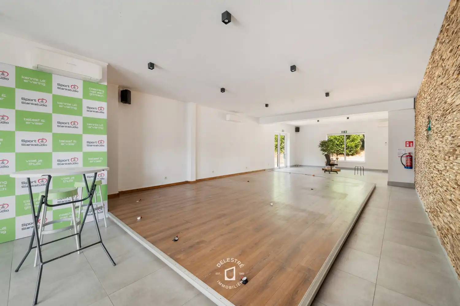 Commerciële site op de Brakelsesteenweg: toonzaal, kantoor, appartement & grond foto 16