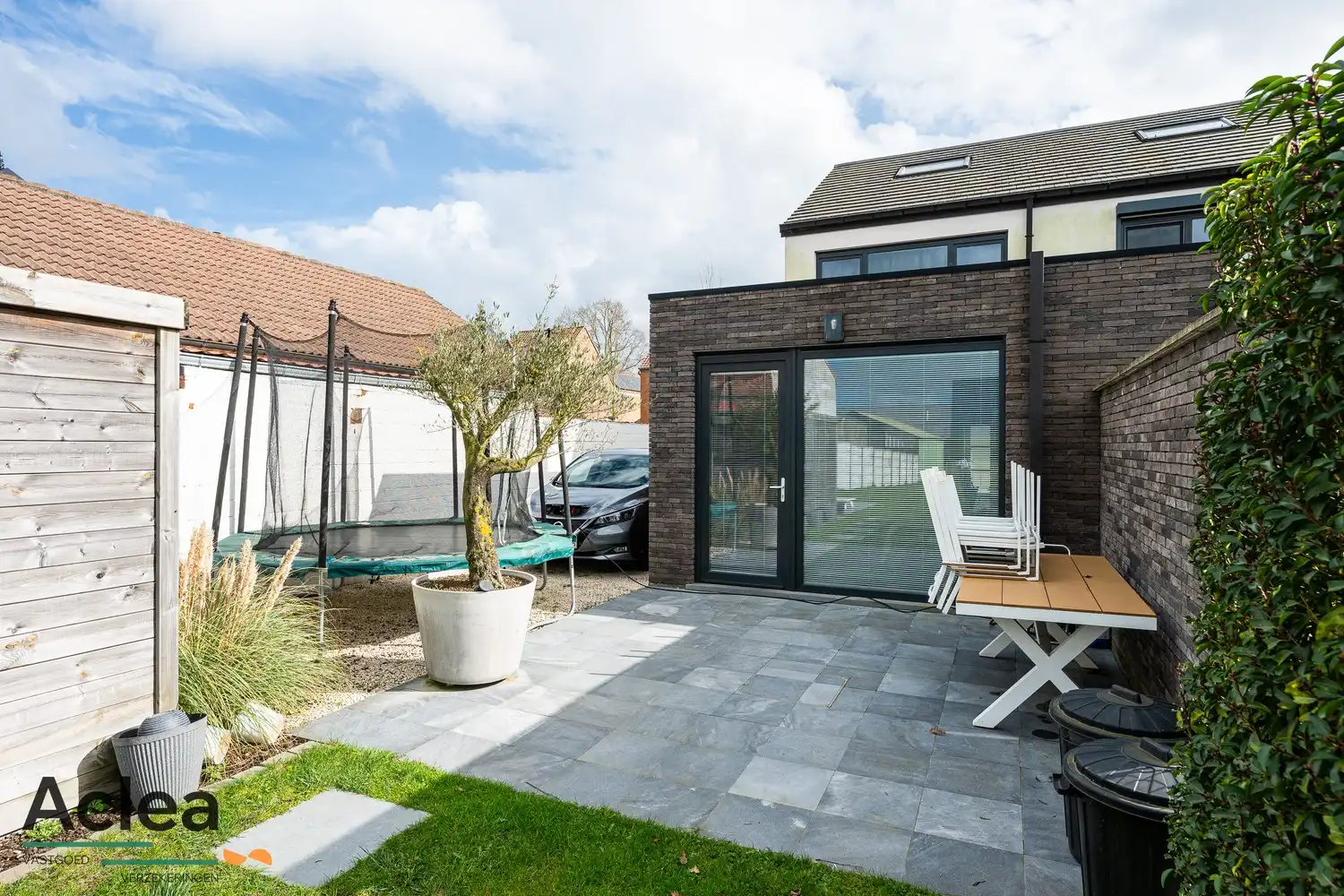 Sfeervolle energiezuinige HOB met diepe tuin foto 28