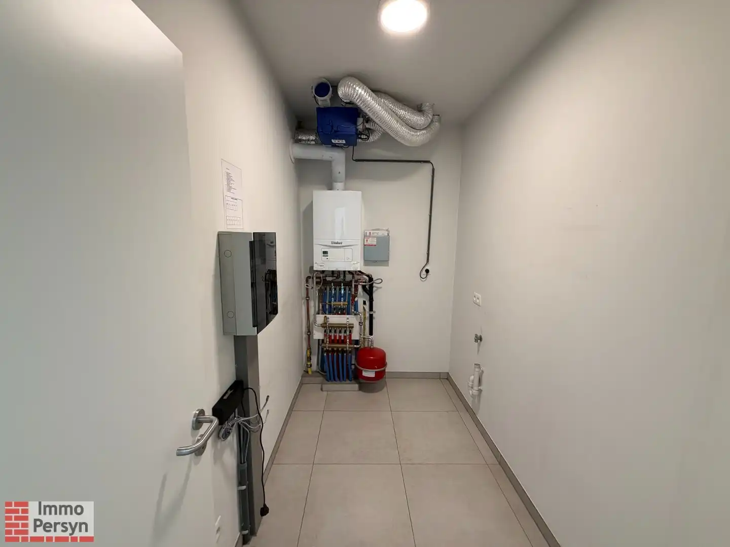 Lichtrijk 2-slaapkamer appartement met zuidgericht terras in Kuringen foto 13