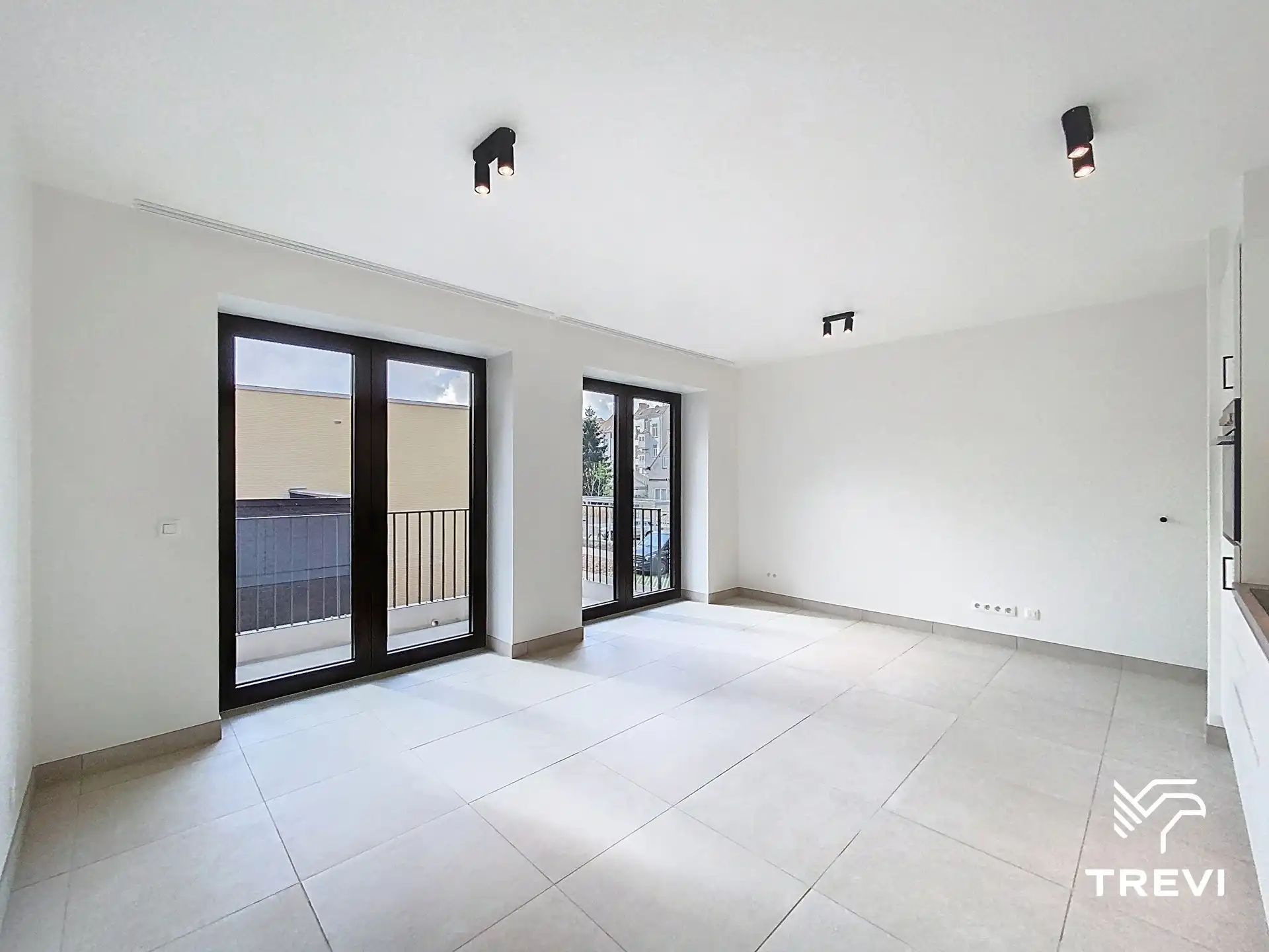 Nieuwe studio met terras in een groene omgeving foto 4
