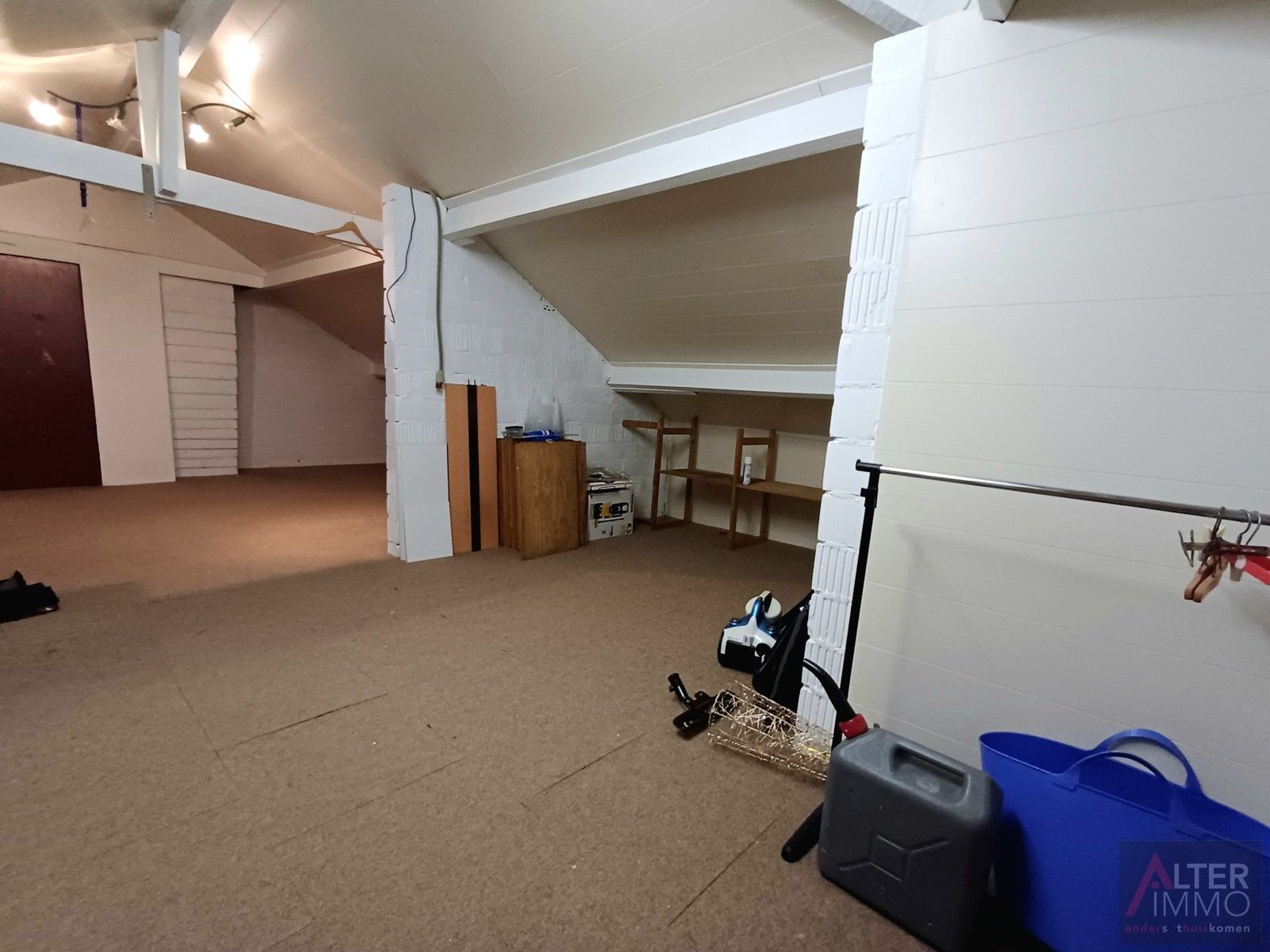 Instapklare woning, 3/4 slpks, ruime zolder en royale garage! foto 24